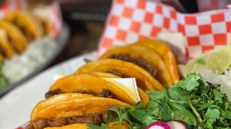 taqueriaaycoculatacos Taquería Ay Cocula El Paso tacos served with cilantro, radishes and lime