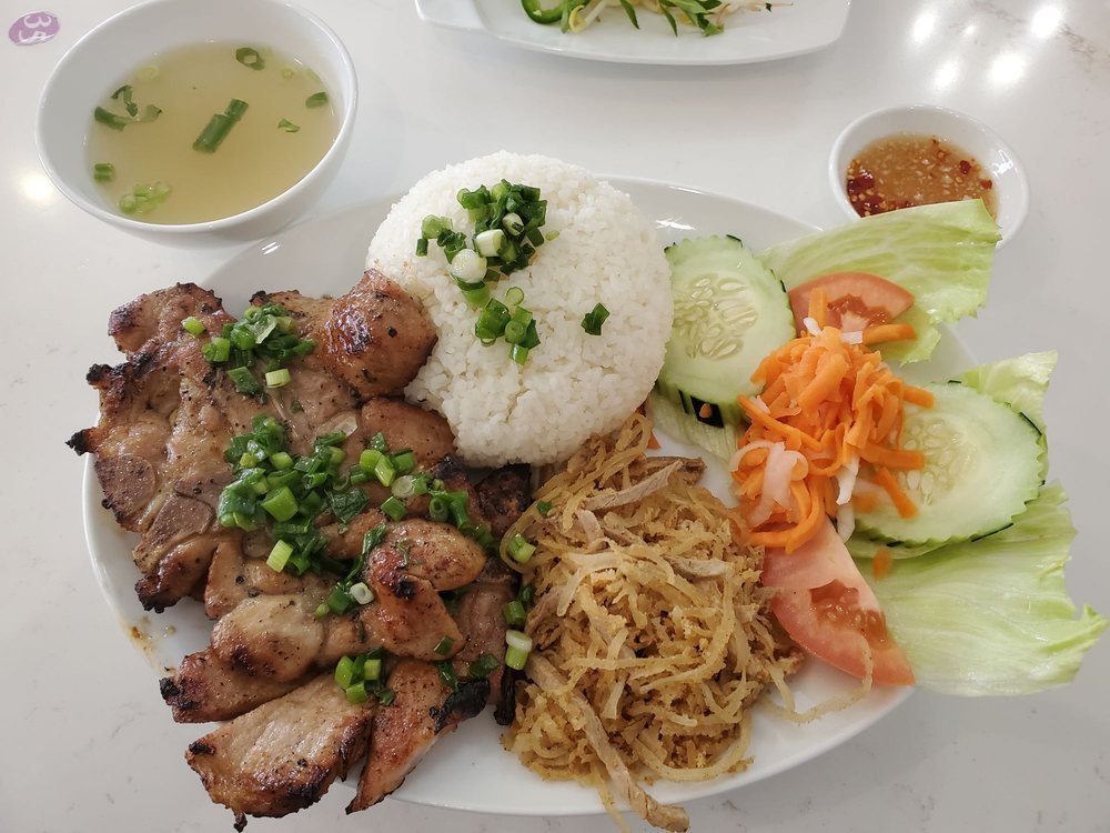 286 Noodle House Rice Dish Grilled pork with rice, cucumber, vegetables and green onions